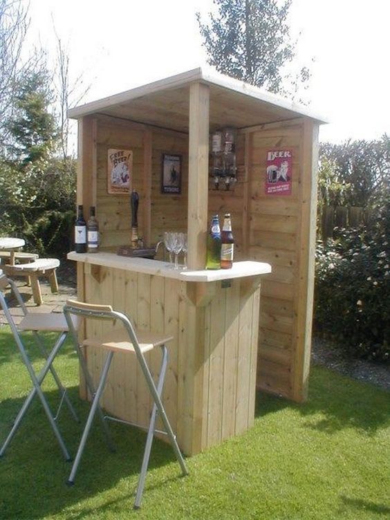 Cozy Backyard Bar Ideas You'll Adore | Outdoor garden bar, Diy .
