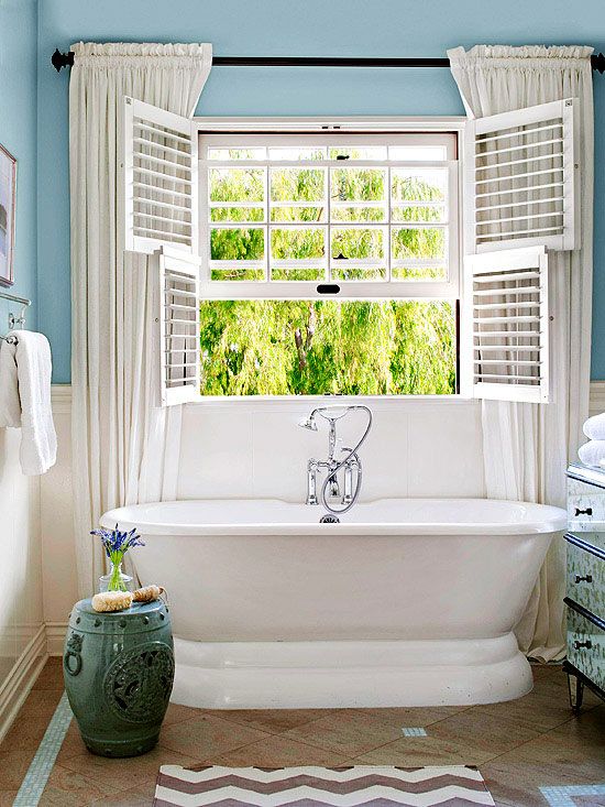 21 Country-Cottage Bathroom Ideas | Bathroom window treatments .