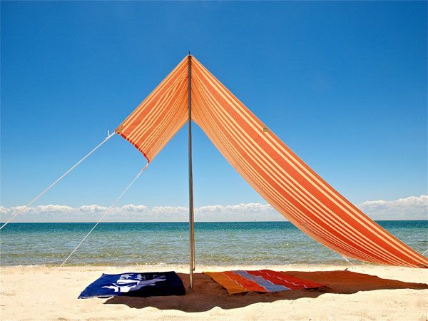Stylish Sun Shades for the Summer Beachgoer: Remodelista | Beach .