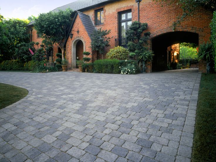 Driveway Construction with System Pavers | Stone driveway, Brick .