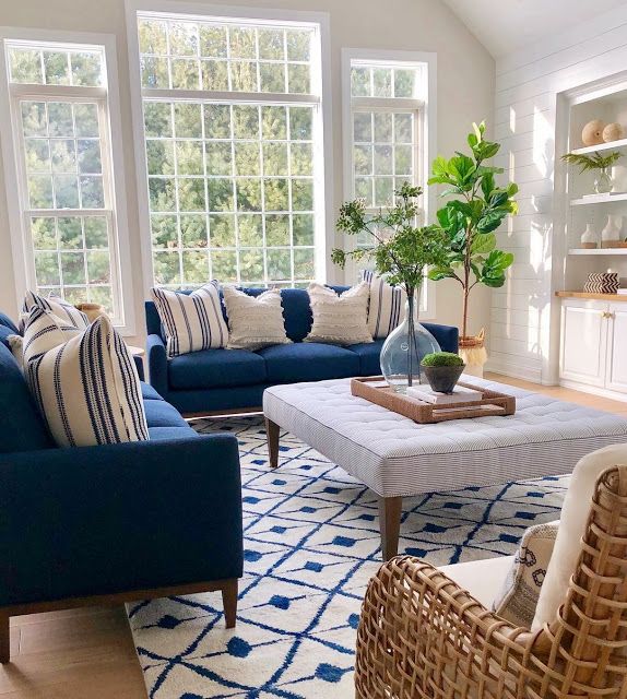 THREE INSTAGRAM ACCOUNTS TO FOLLOW | Blue couch living room, Blue .