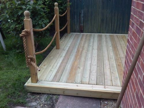 rope fence decking | Rope fence, Patio, Deck gard