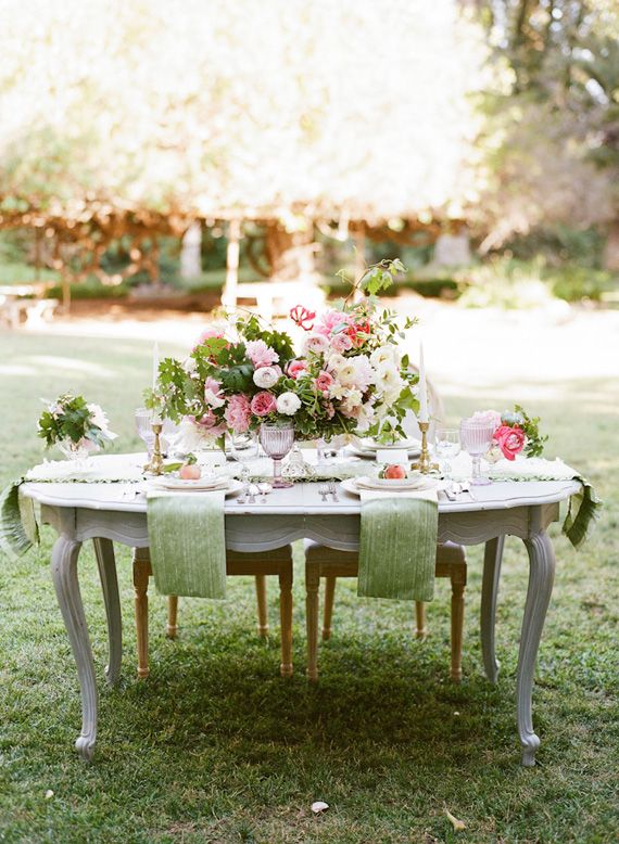 Romantic English garden wedding inspiration - 100 Layer Cake .