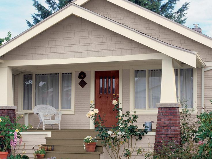20 Inviting Home Exterior Color Ideas | Craftsman home exterior .