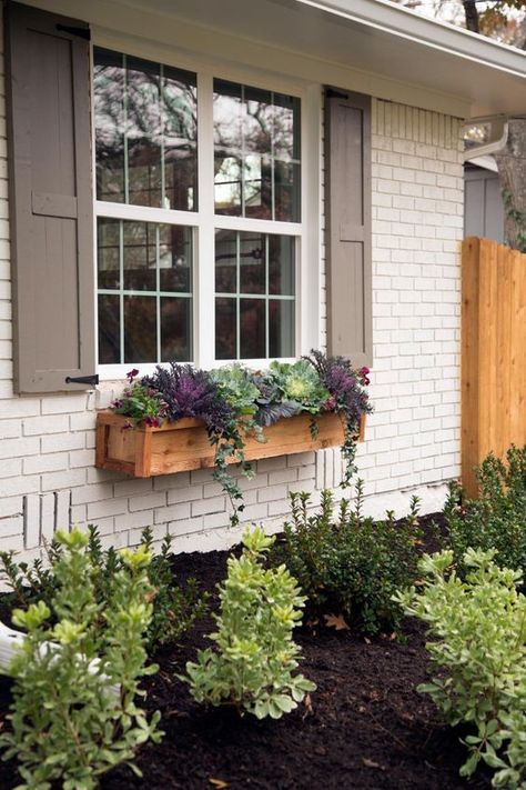 Curb Appeal and Landscaping Ideas from Fixer Upper | House .
