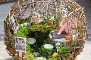 10 FABULOUS FAIRY GARDENS | Fairy garden, Miniature fairy gardens .