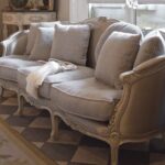 Gracefully Vintage: July 2011 | Victorian sofa, Luxury living room .