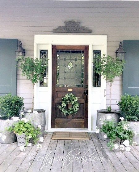 21 of the Prettiest Farmhouse Style Porches to Inspire You | Front .