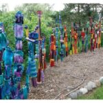 Garden Totems: 28 Design Ideas in Glass, Ceramic, Mosaic and Wood .
