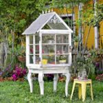 Turn Old Windows Into a Gorgeous Garden Greenhouse | Diy .
