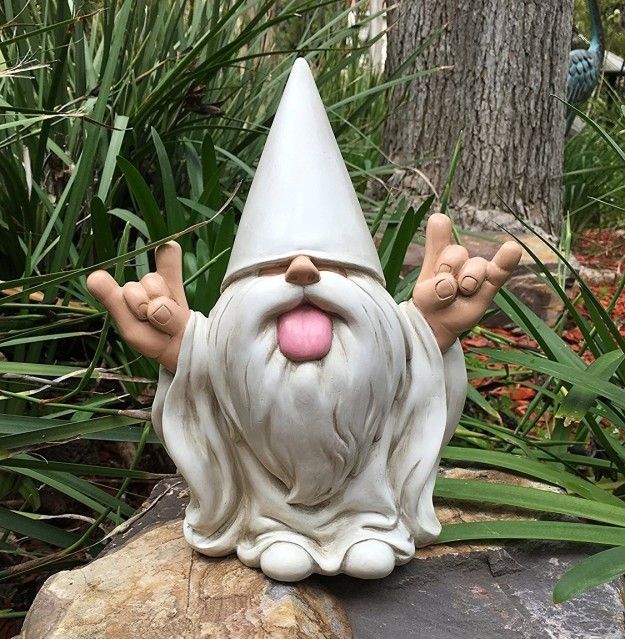 27 Pieces Of Decor To Add To Your Garden This Spring | Clay crafts .