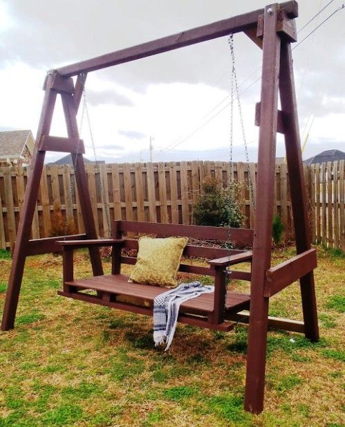Exciting Outdoor DIY: Brilliant Swinging Benches for Summertime .