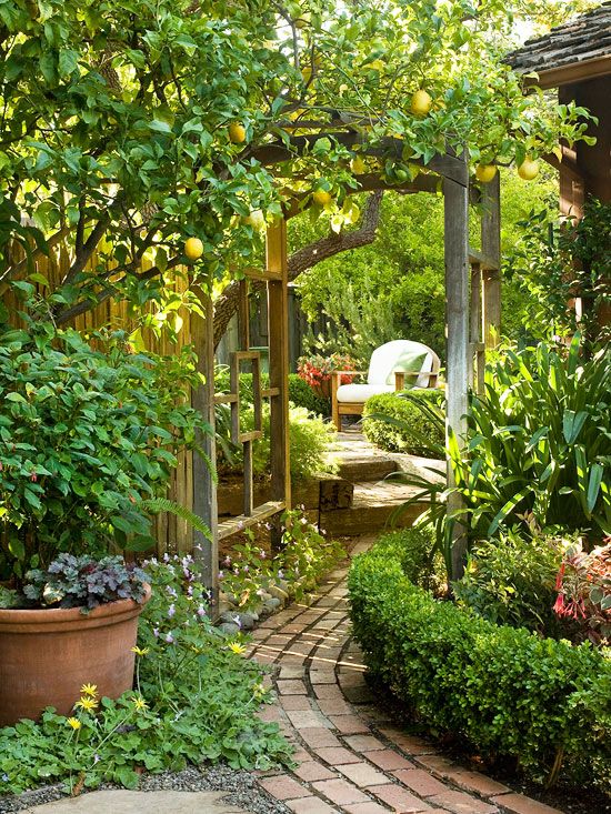 15 Tips for Welcoming and Charming Outdoor Spaces | Garden design .