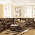 TRADITIONAL DARK BROWN BONDED LEATHER SECTIONAL COUCH LIVING ROOM .