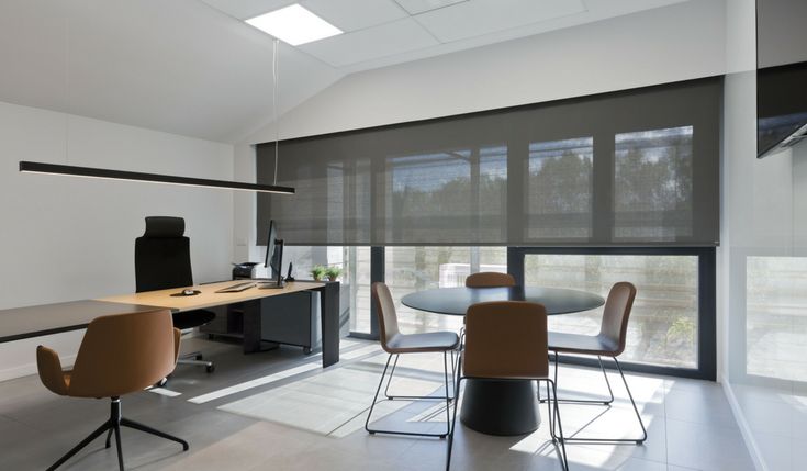 ROLLER BLINDS INSTALLED IN MODERN OFFICE - Picture gallery .