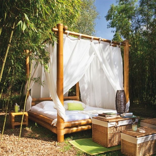 Romantic Outdoor Canopy Beds | Outdoor bedroom, Outdoor canopy bed .