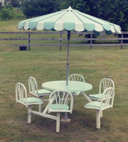 Vintage-Aluminum-Patio-Table-with-Umbrella | Patio, Vintage patio .