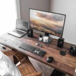 Simple Dark Themed Desk Setup | Gamer room, Room setup, Workspace .