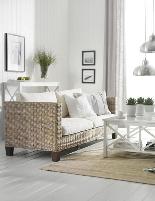 Wicker Furniture Adding Cottage Decor Feel to Modern Living Room .