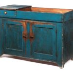 AMERICAN DRY SINK. Mid 19th century, pine. Dovetailed case. Open .
