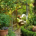 15 Tips for Welcoming and Charming Outdoor Spaces | Garden design .