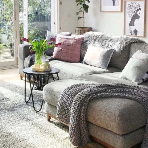 7 Different Ways to Style a Throw | Chaise sofa living room, Sofa .