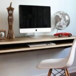 9 Wall-Mounted Desks That Are Perfect for Small Spaces | Home .