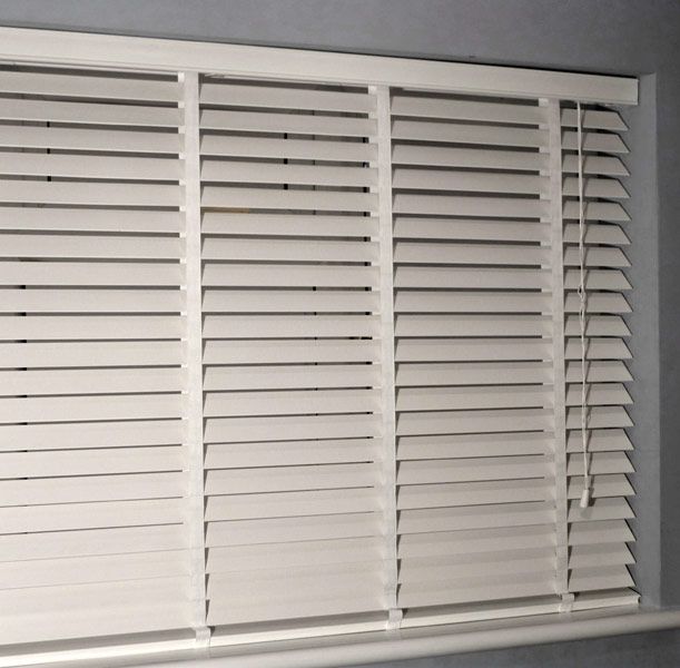 White wooden blinds | Diy blinds, Curtains with blinds, Blin