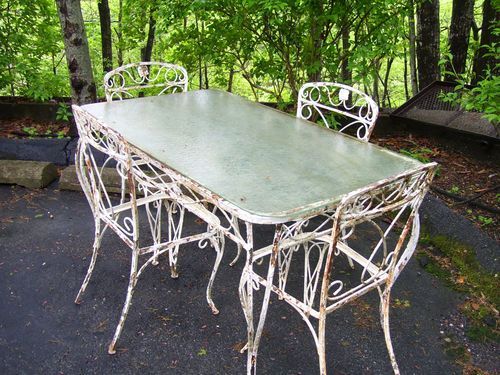 Vintage Wrought Iron Table & 4 Chairs Patio / Garden Set with .