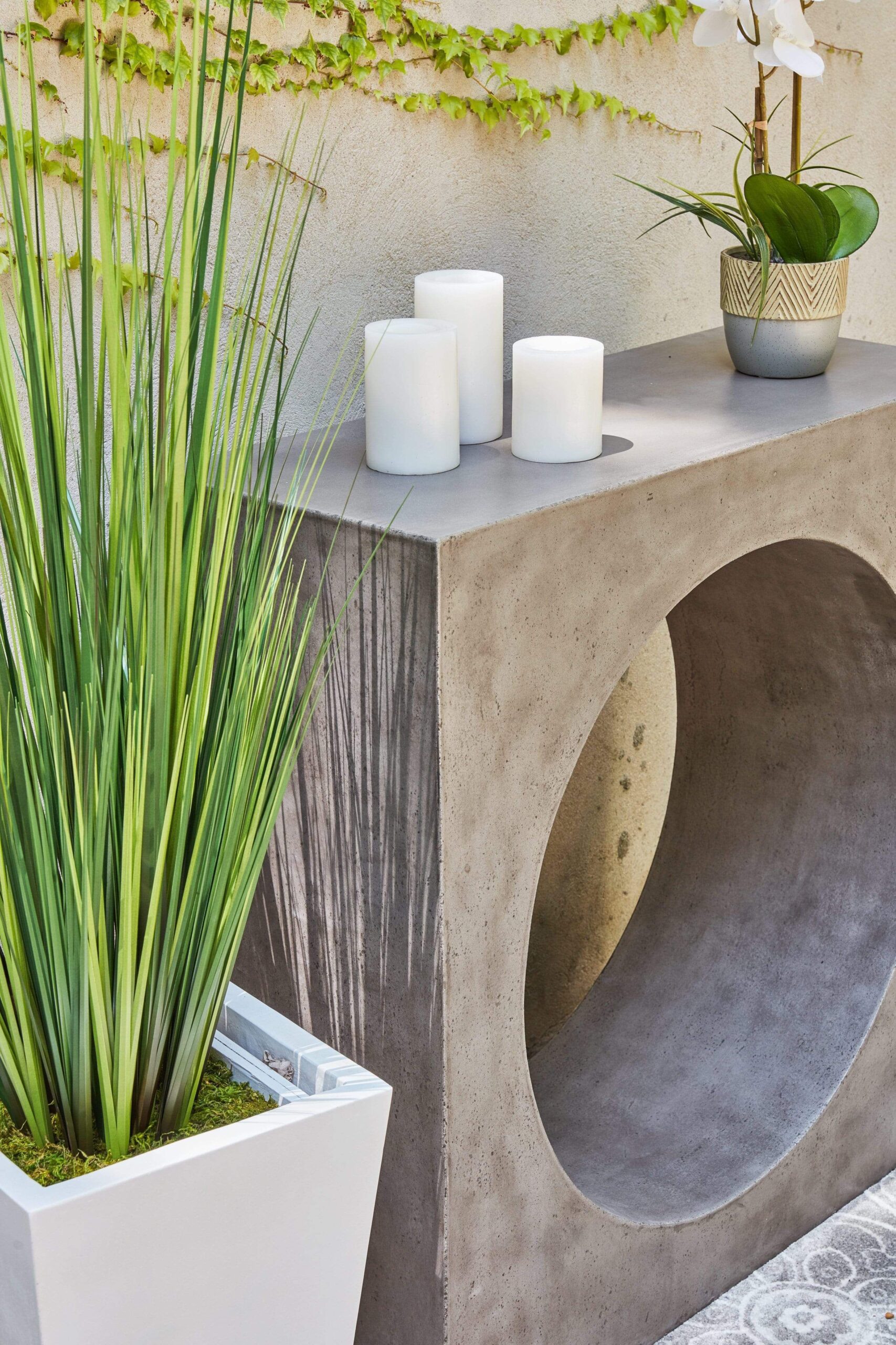 Smart And Cool Outdoor Console Tables