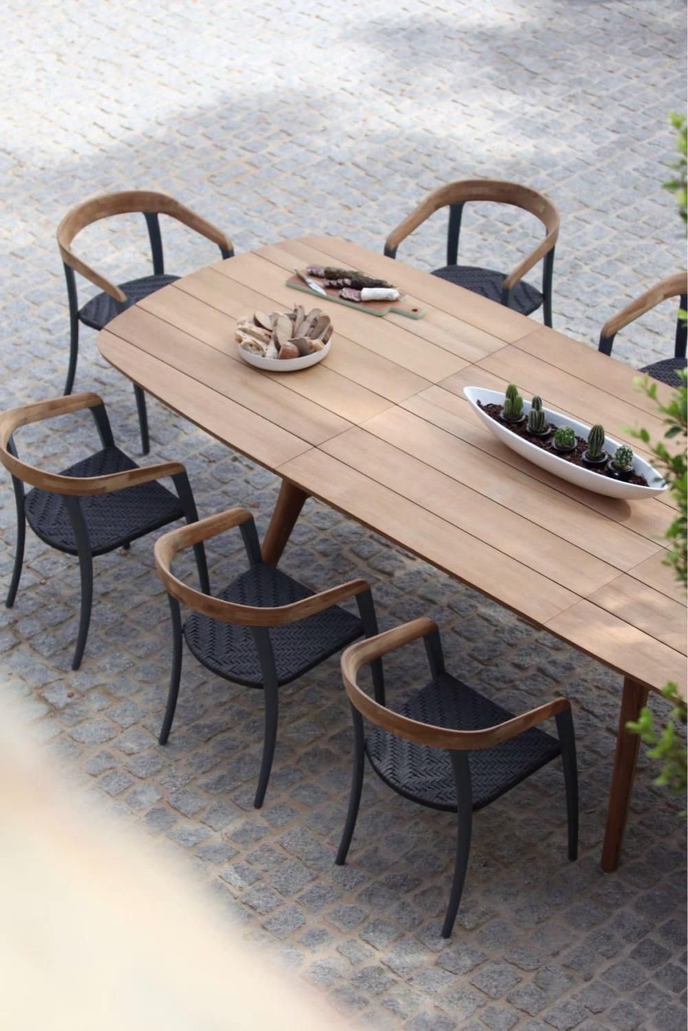 Awesome And Cozy Patio Dining Set