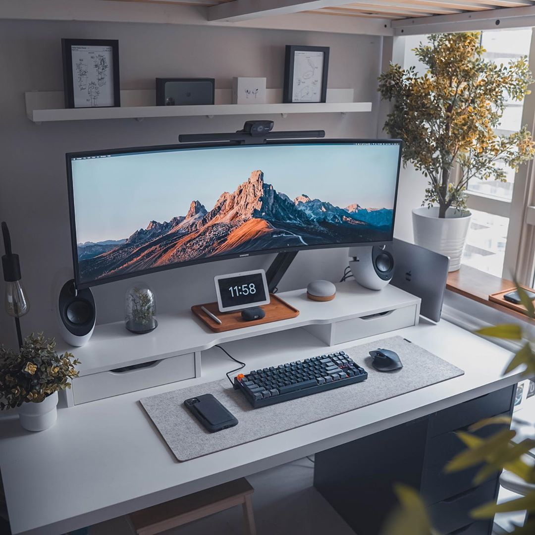 Cozy And Inspiring Modern Computer Desks