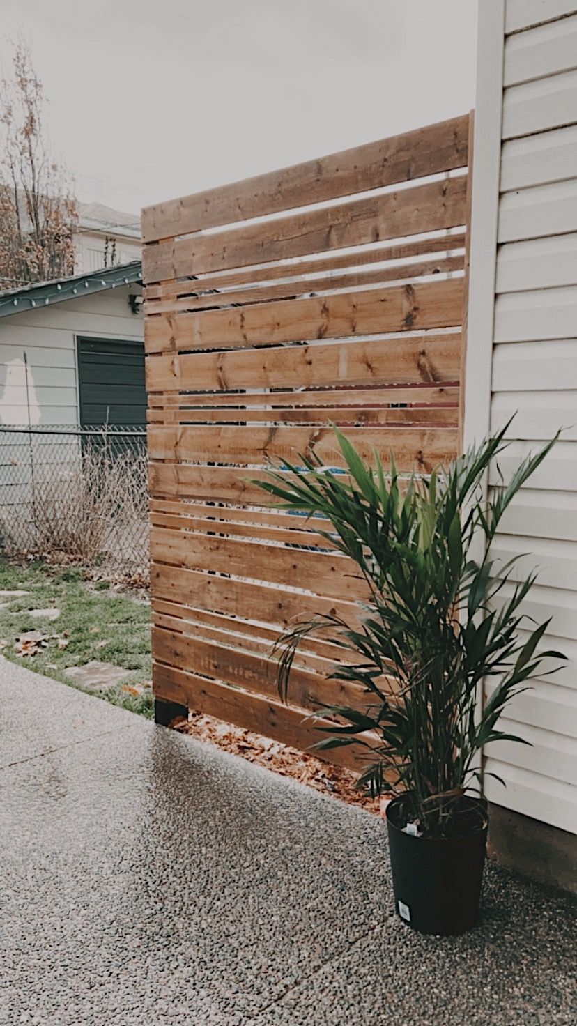 Trendy And Cozy Privacy Fence