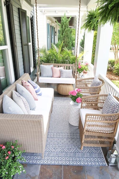 Timeless And Cozy Porch Furniture