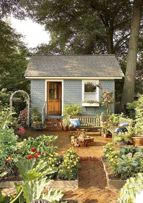 Trendy And Beautiful Small Garden Sheds