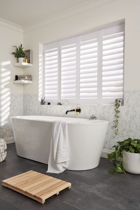 Trendy And Beautiful Bathroom Blinds