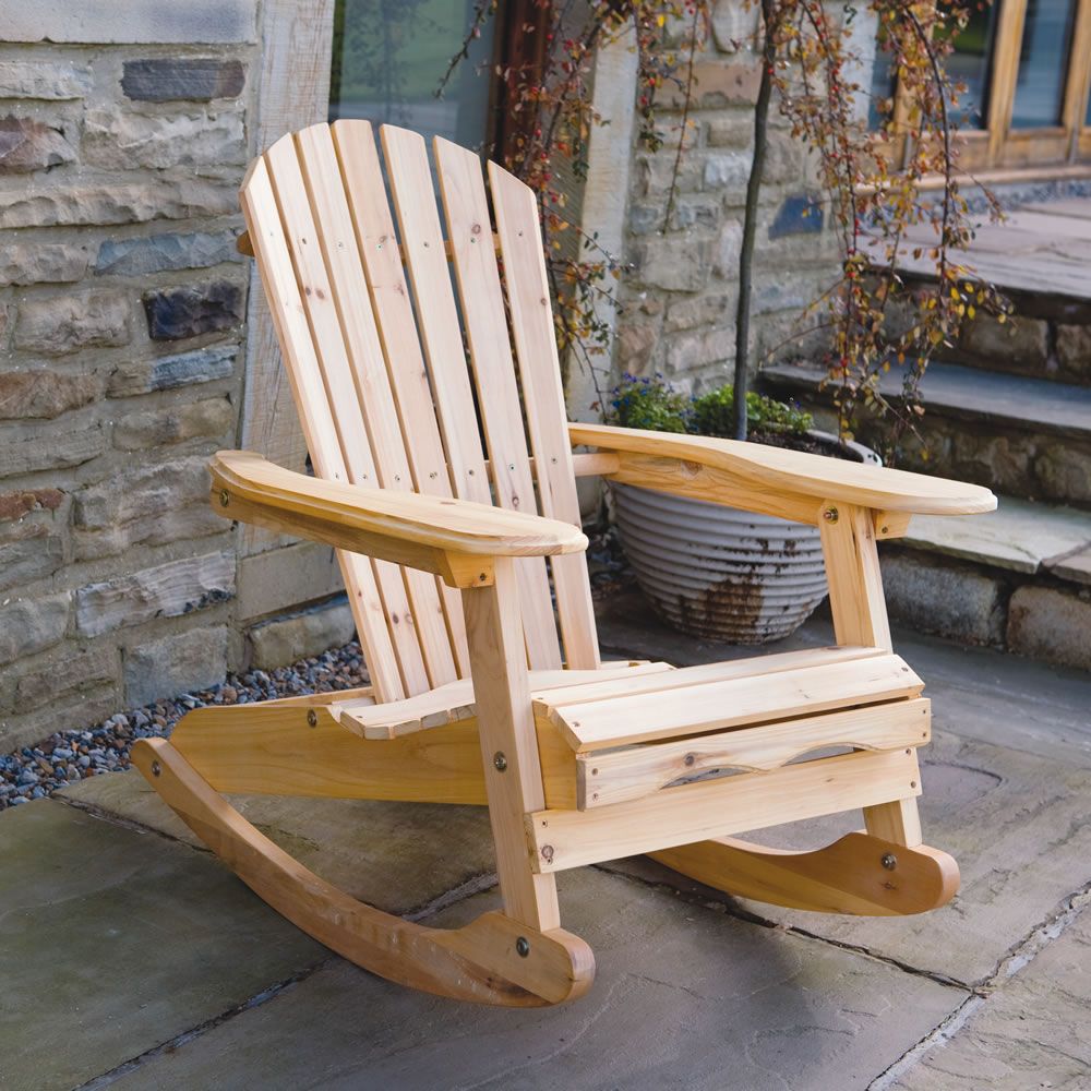 Charming And Beautiful Wooden Garden Chairs