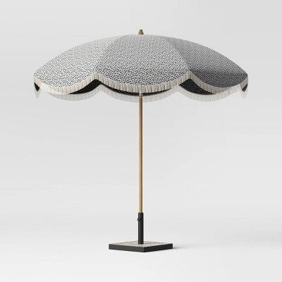Trendy And Stylish Patio Table Umbrella
