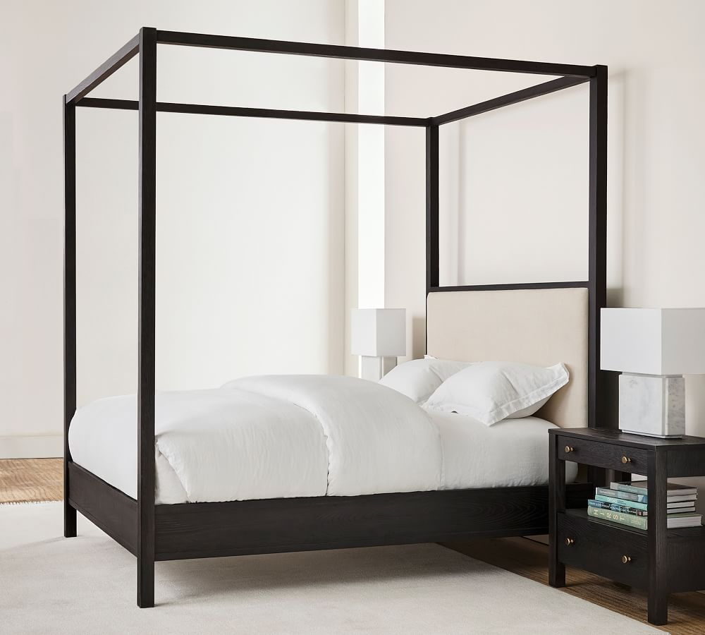 Charming And Beautiful Queen Canopy Bed
