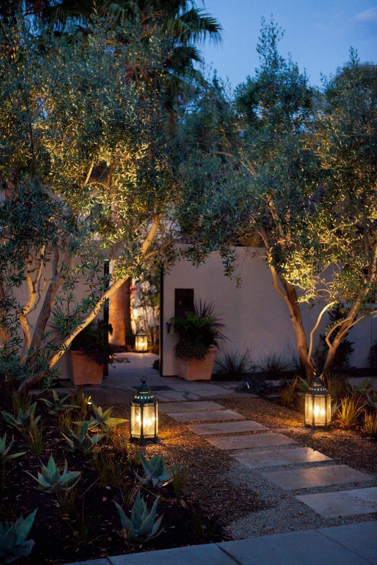 Stylish And Creative Landscaping Lights