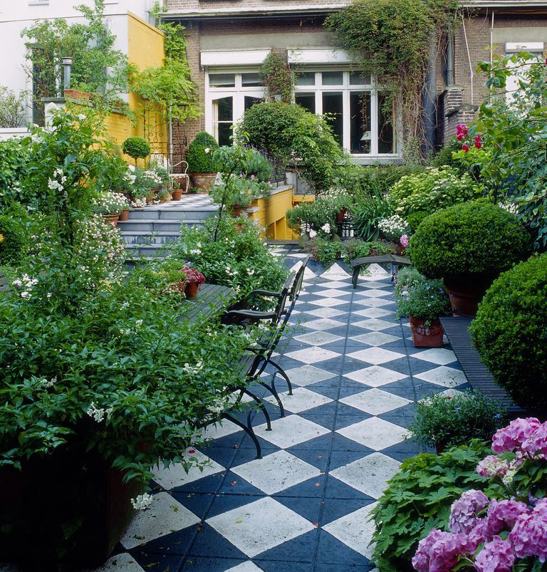 Elegant And Cozy Garden Tiles