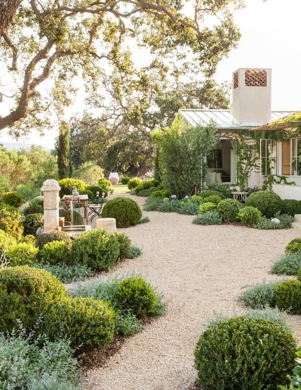 Charming And Cool Front Yard Landscape