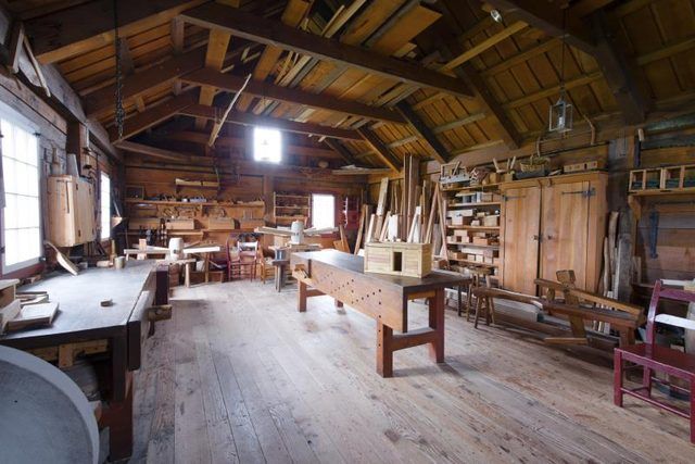 Charming And Inspiring Wooden Workshop
