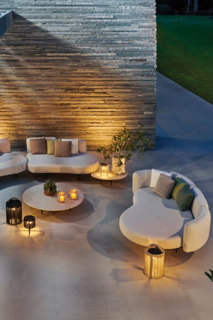 1698594310_Luxury-Outdoor-Furniture.jpg