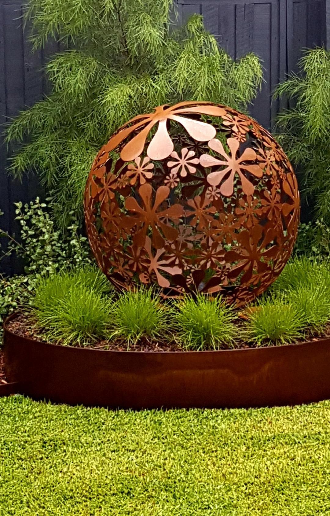 Pretty And Cool Metal Garden Edging
