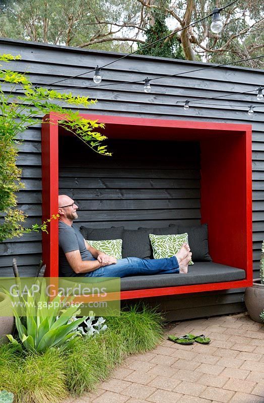 Trendy Garden Seating Ideas