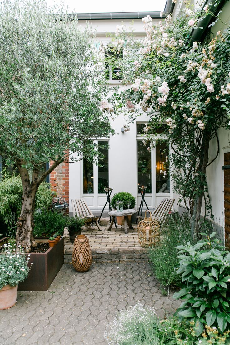 Stylish And Inspiring Backyard Designs