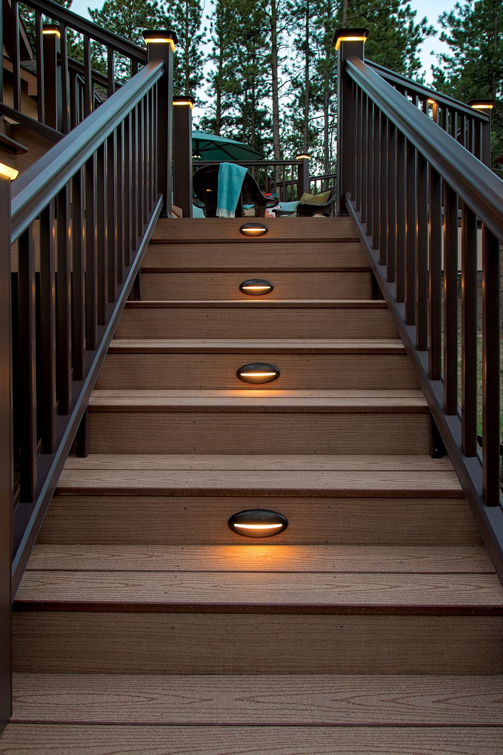 Trendy And Eye-Catchy Deck Lighting