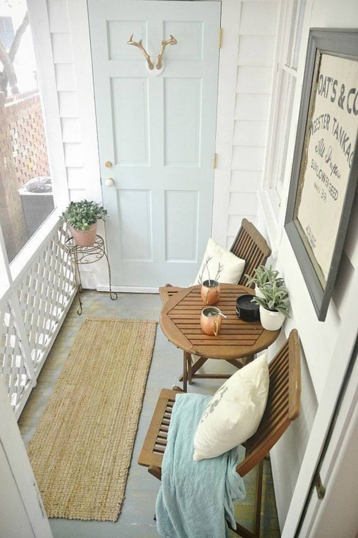 Creative Small Porch Design Ideas to
Elevate Your Outdoor Space
