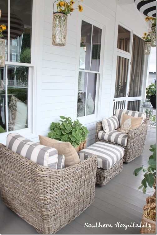 Pretty And Cool Front Porch Furniture